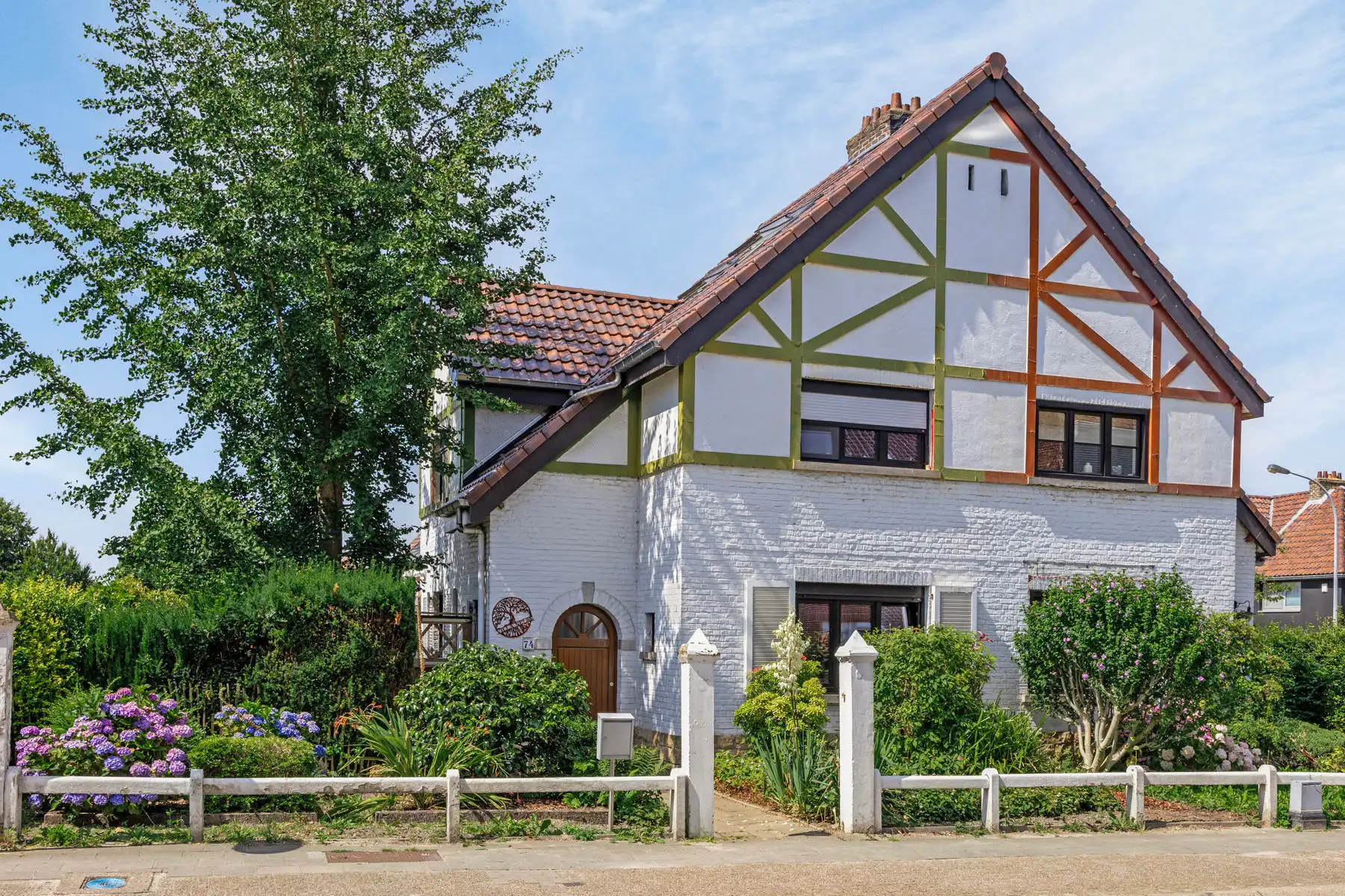 Halfopen woning met tuin & parking in Halle | EPC D foto 14