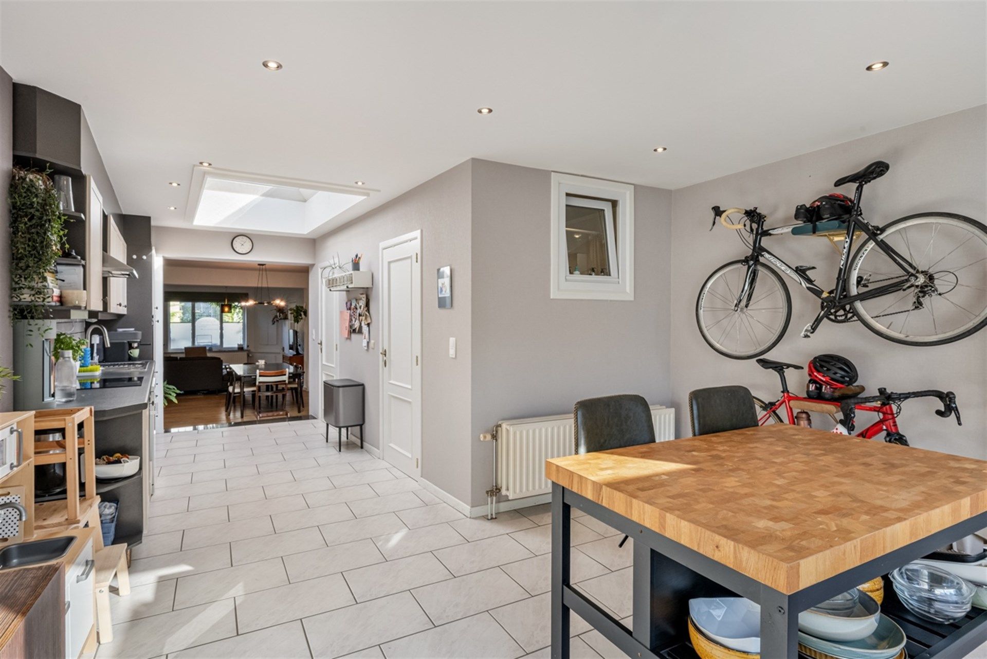 Instapklare woning met zonnige tuin op ruim perceel in rustige straat te Aalst  foto 6