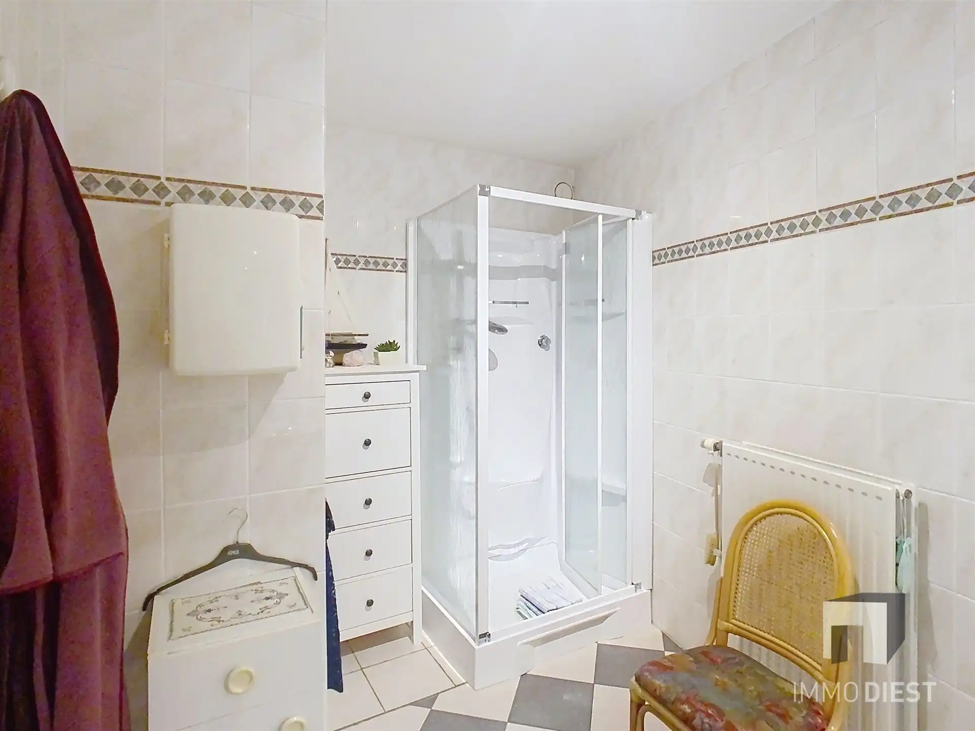 Topligging: gelijkvloers appartement mét garage en kelder foto 21