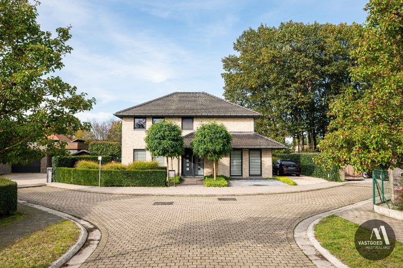 Ruime villa op een toplocatie in Maldegem foto 2