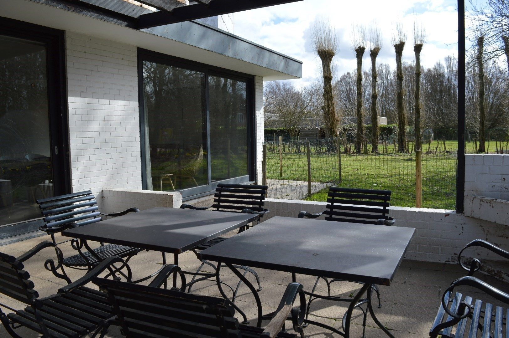 Ruime gelijkvloerse villa in een oase van groen en goeie bereikbaarheid foto 15