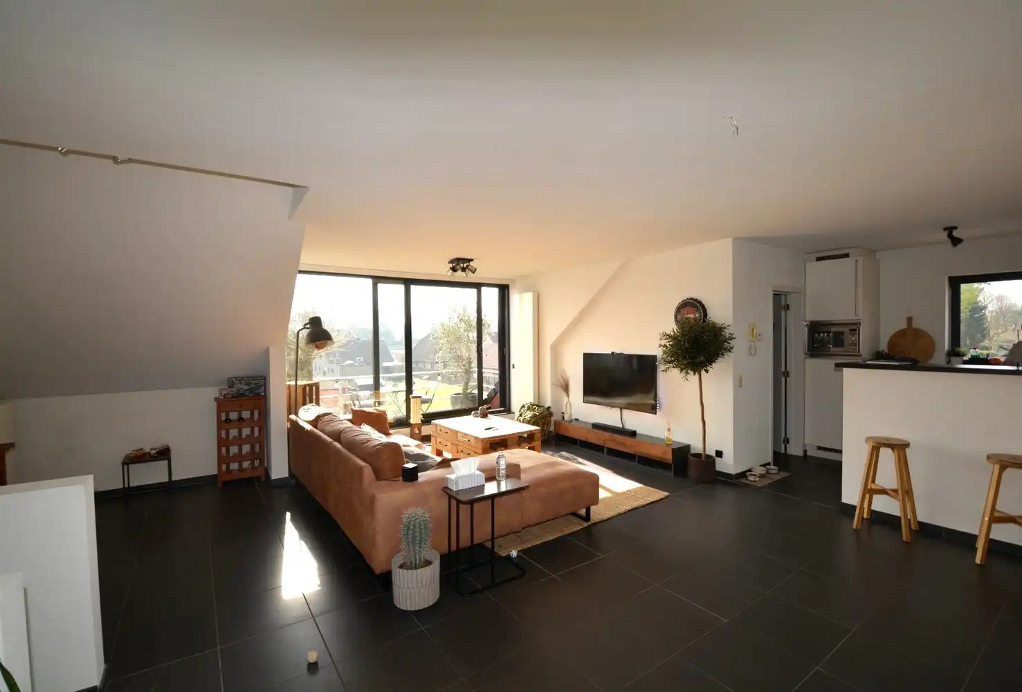 TOF DAKAPP. MET 2 SLK, TERRAS EN PARKING! foto 5