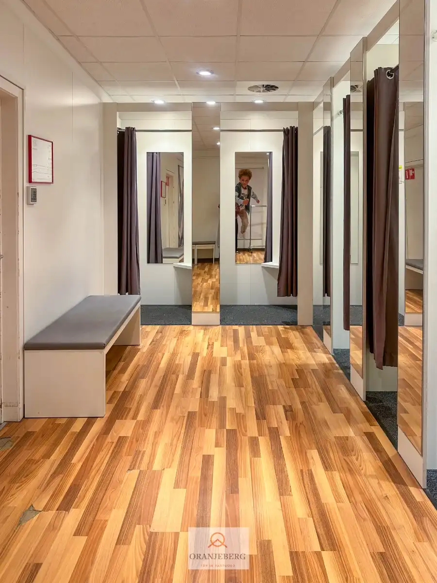 Groot handelspand te koop met mooi rendement op toplocatie in Lanaken foto 10