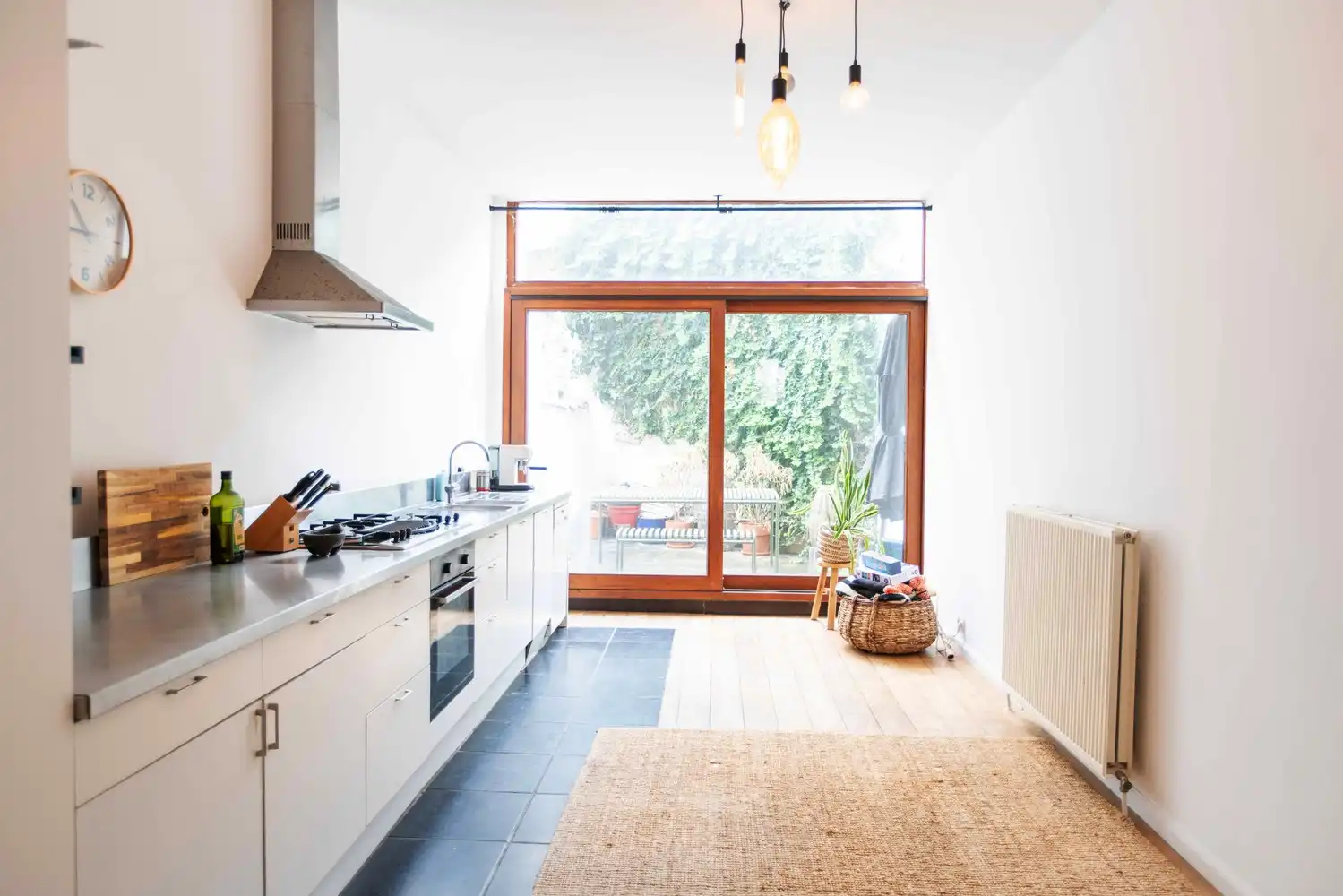 Karaktervol huis met 3 slaapkamers en 2 buitenruimtes op het Zuid. foto 4