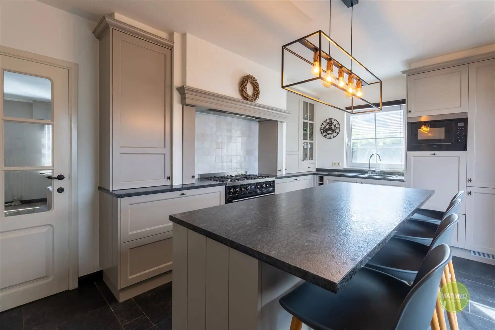 Ruime gezinswoning met 4 slaapkamers in Geel foto 8