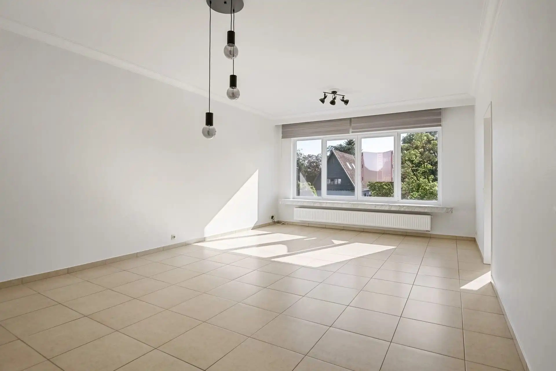 Centraal gelegen en instapklaar appartement met garagebox. foto 2