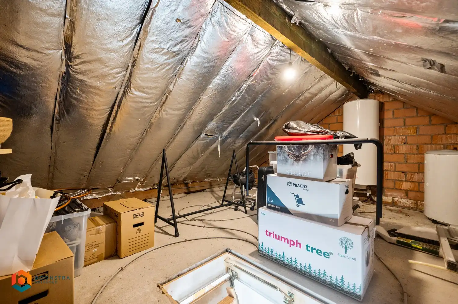 Ruim 3 slpkr app met terras, autostaanplaats en 2 garages foto 24