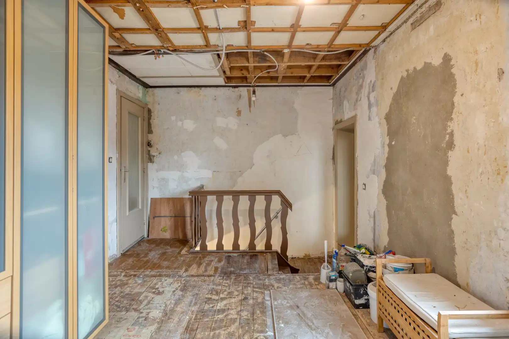 Af te werken woning met uitweg achteraan te Sint-Kruis. foto 14