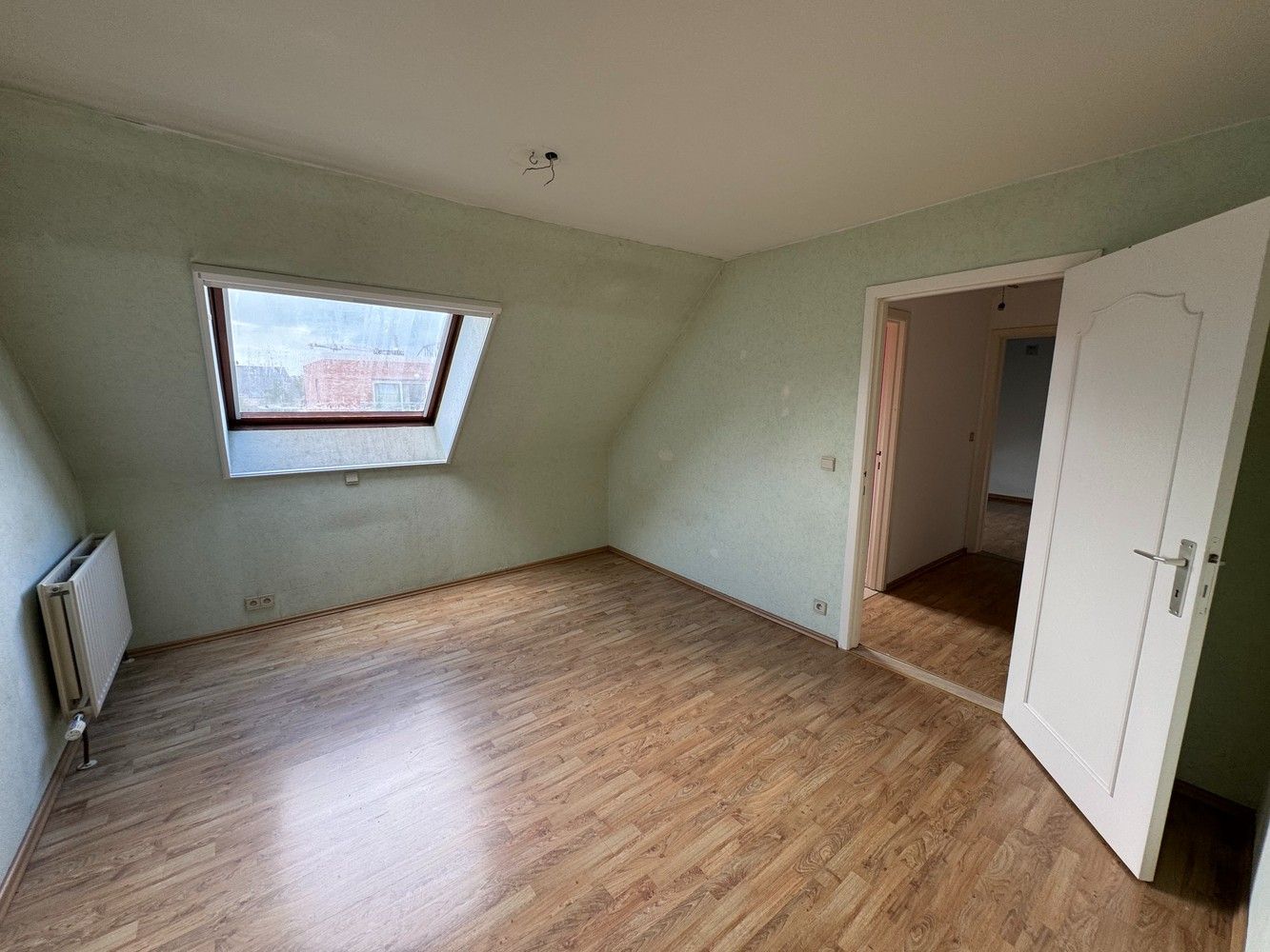 Duplexappartement te koop in hartje Lanaken – een unieke kans! foto 9