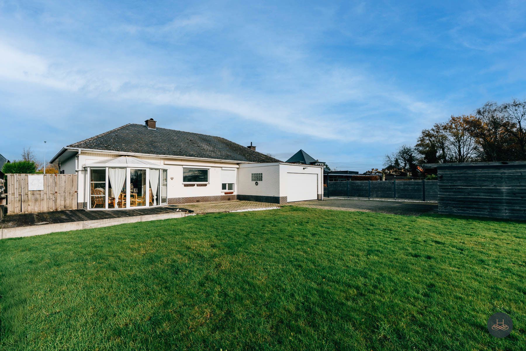 Vrijstaande, karaktervolle woning op ruim perceel  foto 22