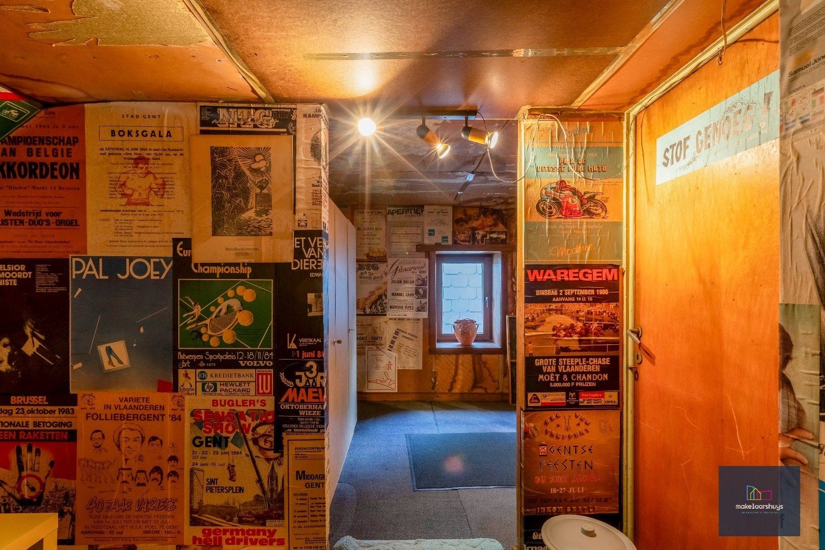 Verzorgde halfopen bebouwing met grote tuin en carport  foto 20