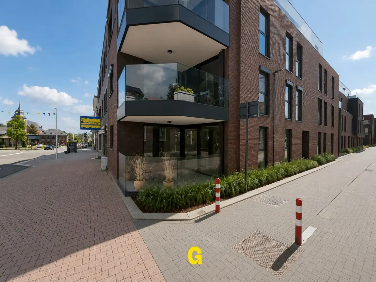 Recent appartement met 1 slaapkamer, terras en kelderberging in hartje Hoeselt foto 2