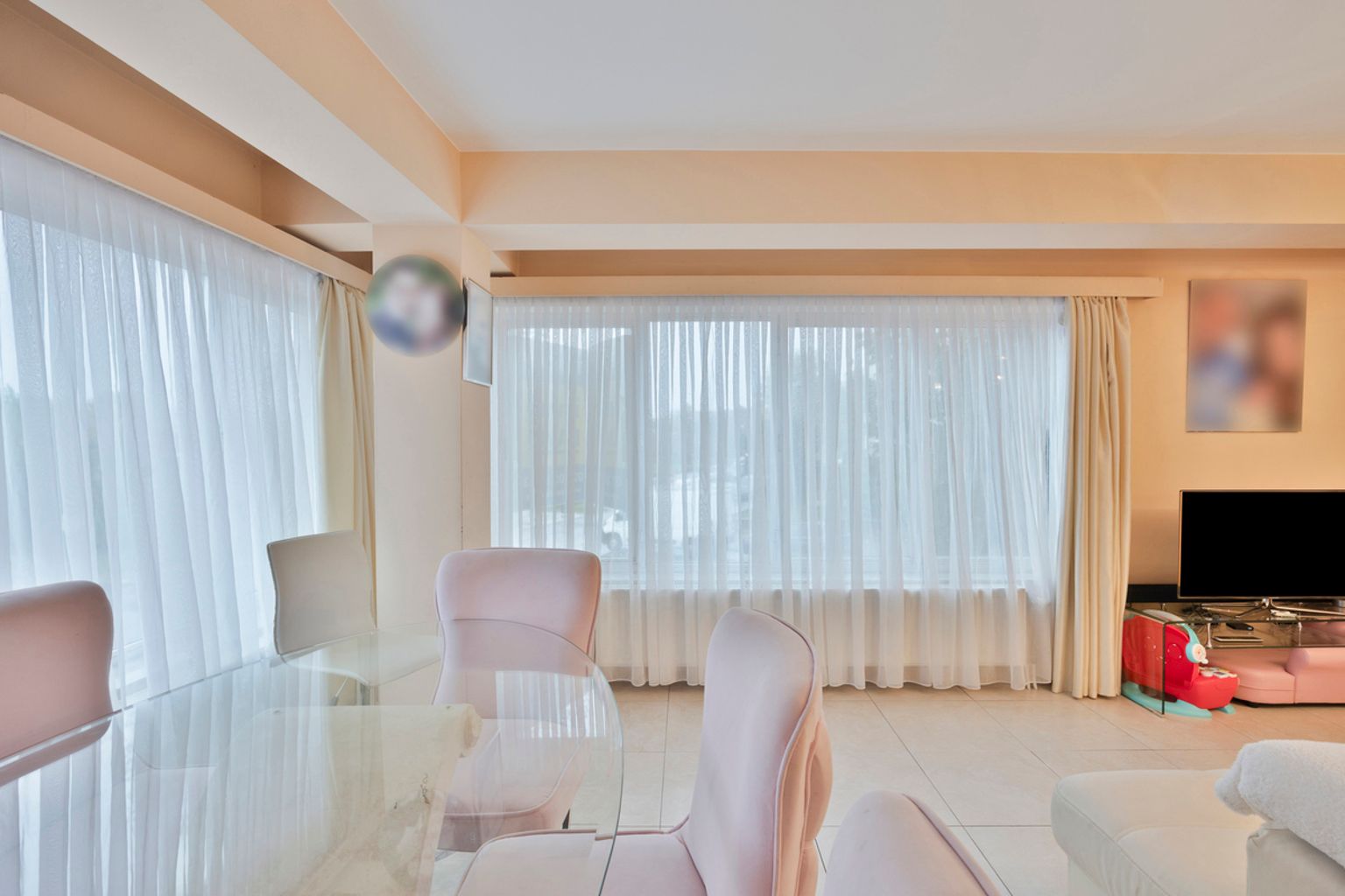 Instapklaar 1 slaapkamer lichtrijk en modern hoekappartement foto 5