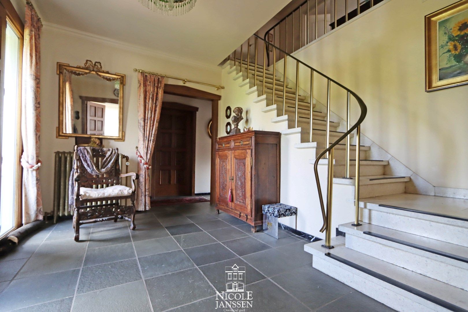 Royale gezinswoning met 5 slaapkamers  foto 5