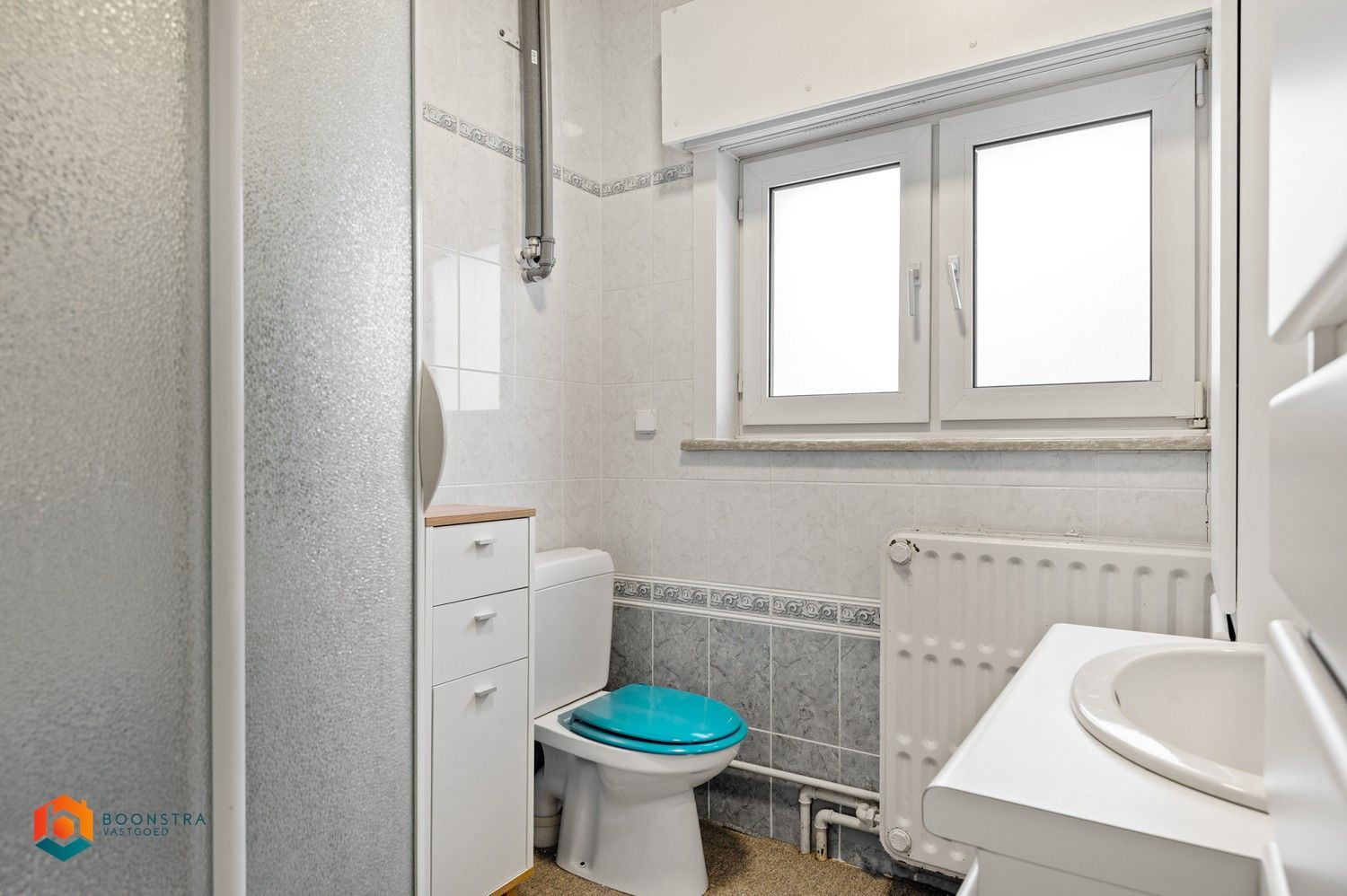 Instapklare woning met 3 slpkrs, garages en tuin te Weerde foto 14