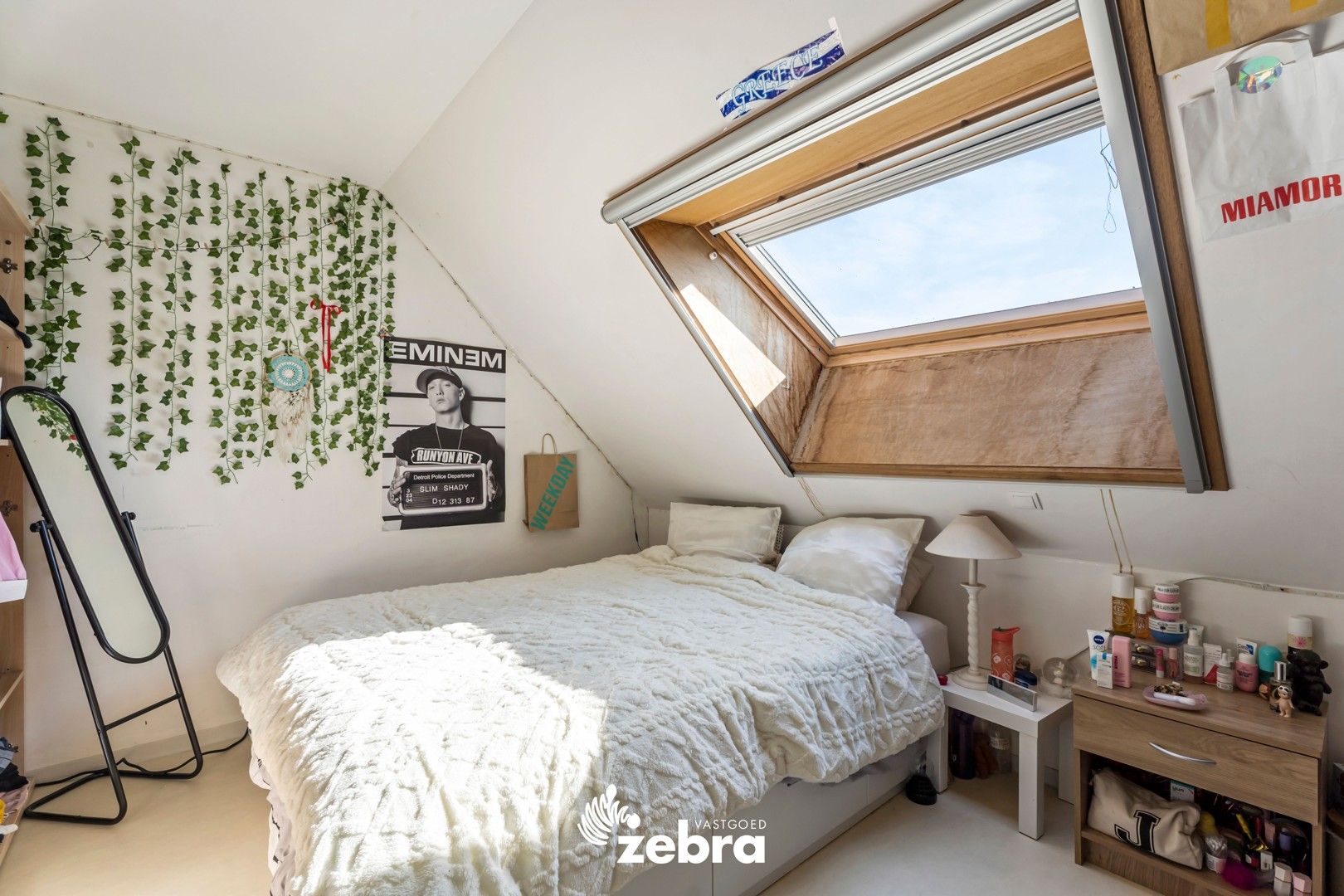 Instapklare, halfopen woning met 3 slaapkamers in een rustige woonwijk te Wevelgem! foto 10