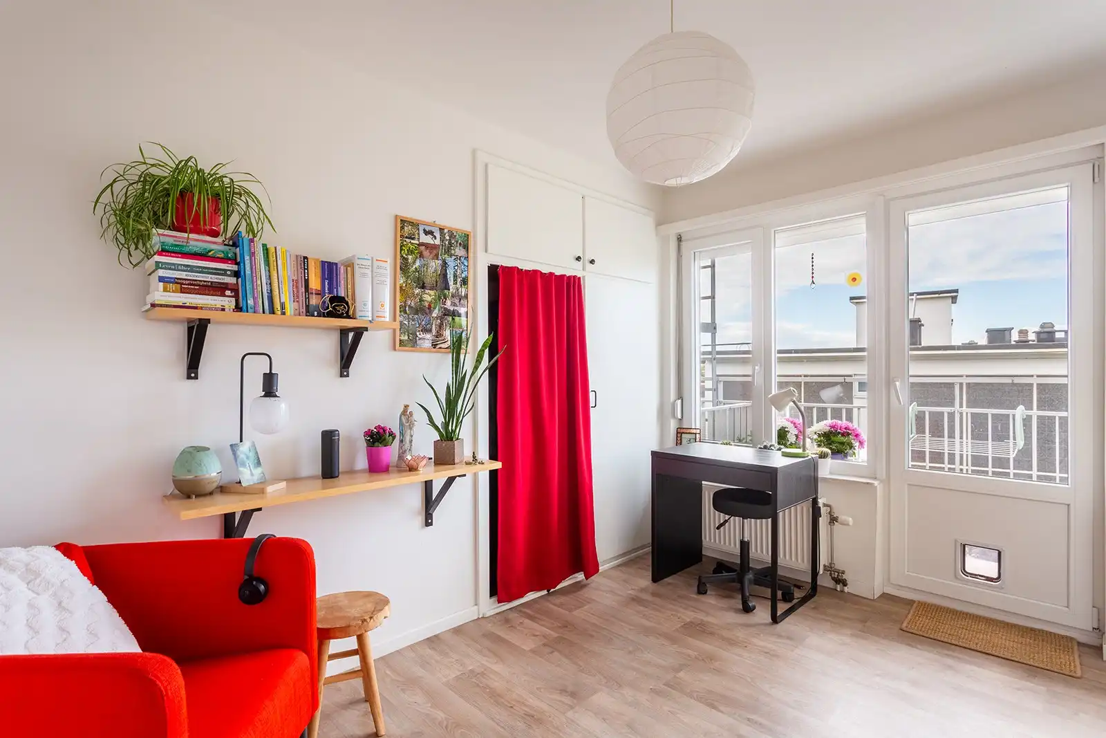 Ruim en licht appartement met 3 slaapkamers en terras foto 16