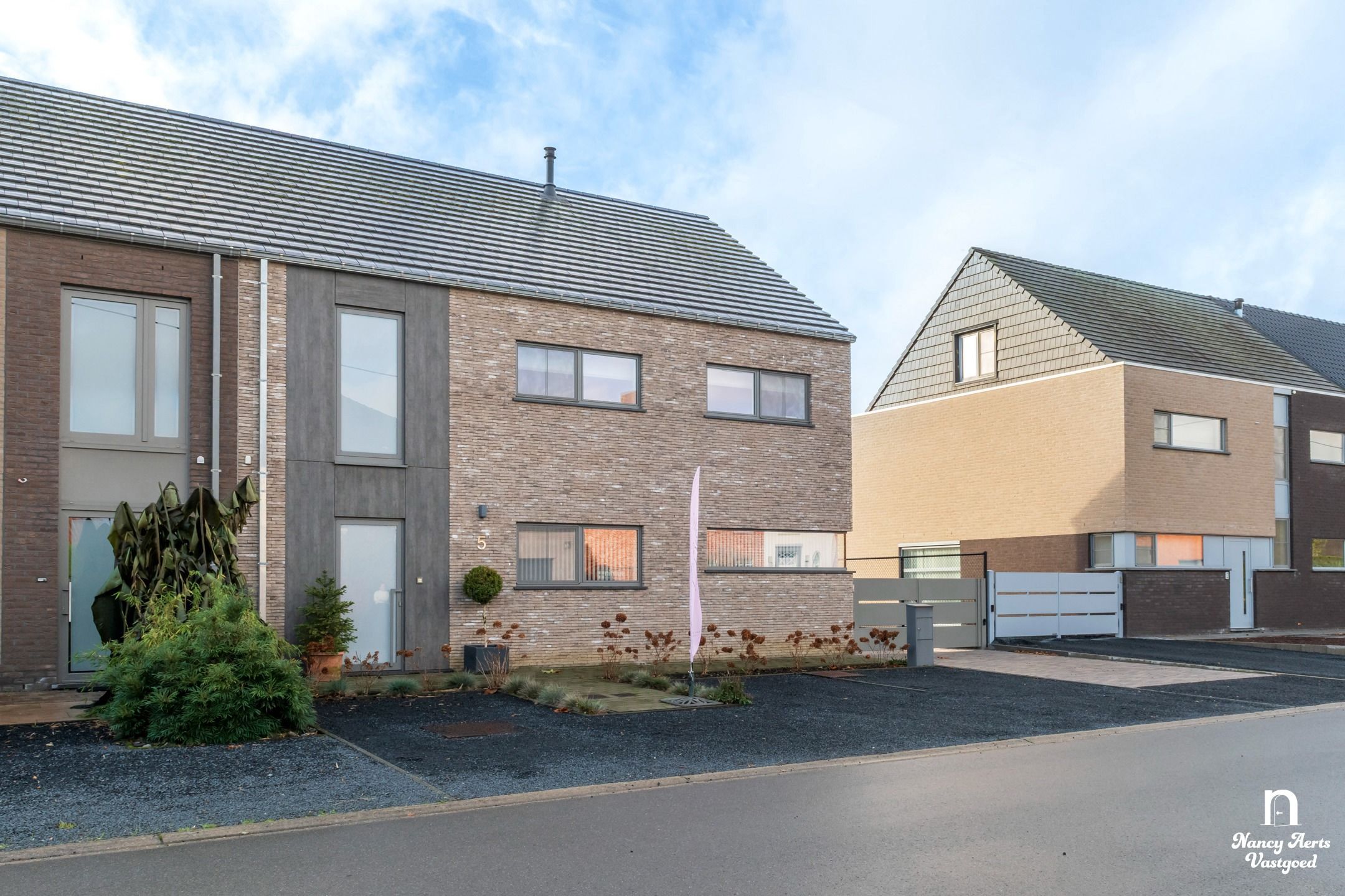 Exclusieve BEN-woning van 304 m² en luxueuze afwerking foto 3