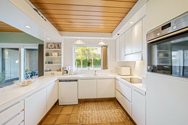 Roeselare (Beitem) - Prachtige vrijstaande villa op 703 m² foto 6