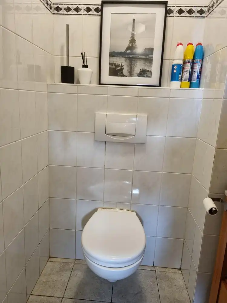 Vrijstaande woning gelegen in een zeer rustige straat met 4 ruime slaapkamers foto 9