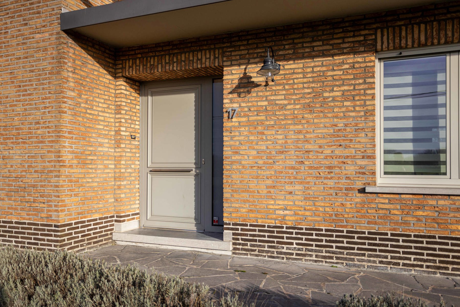 Instapklare woning met 5 slaapkamers in landelijke buurt. foto 2