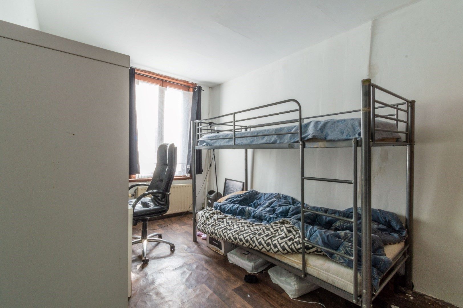 Zeer ruime te renoveren woning met 6 slaapkamers ! foto 13