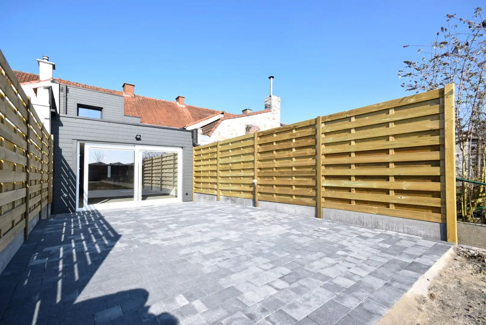 GERENOVEERDE WONING MET 3 SLAAPKAMERS foto 11