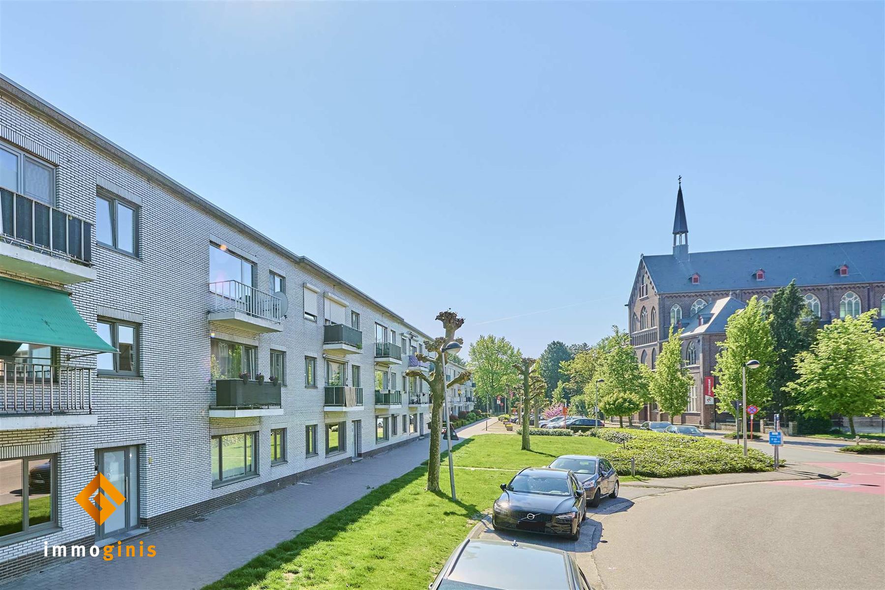 Ruim appartement met 2 tot 3 slpks in het centrum van Hamont!  Inclusief garage! foto 14
