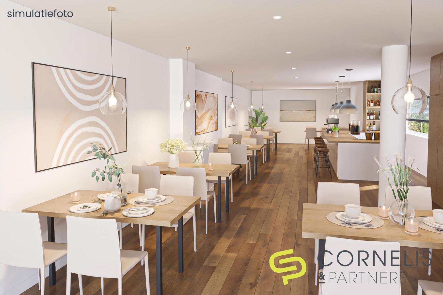 Polyvalent handelspand met terras op topligging  foto {{pictureIndex}}