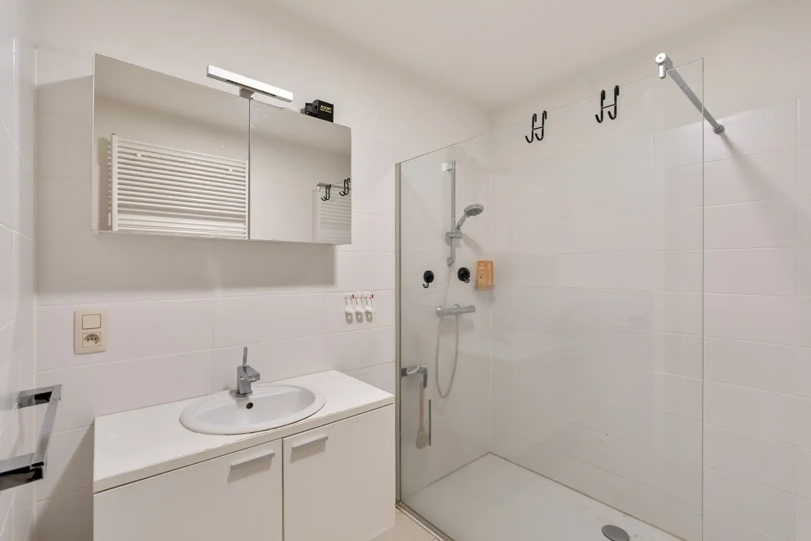 Te koop: Lichtrijk en goed onderhouden 2-slaapkamerappartement met ruim terras en garage in centrum Leopoldsburg foto 7