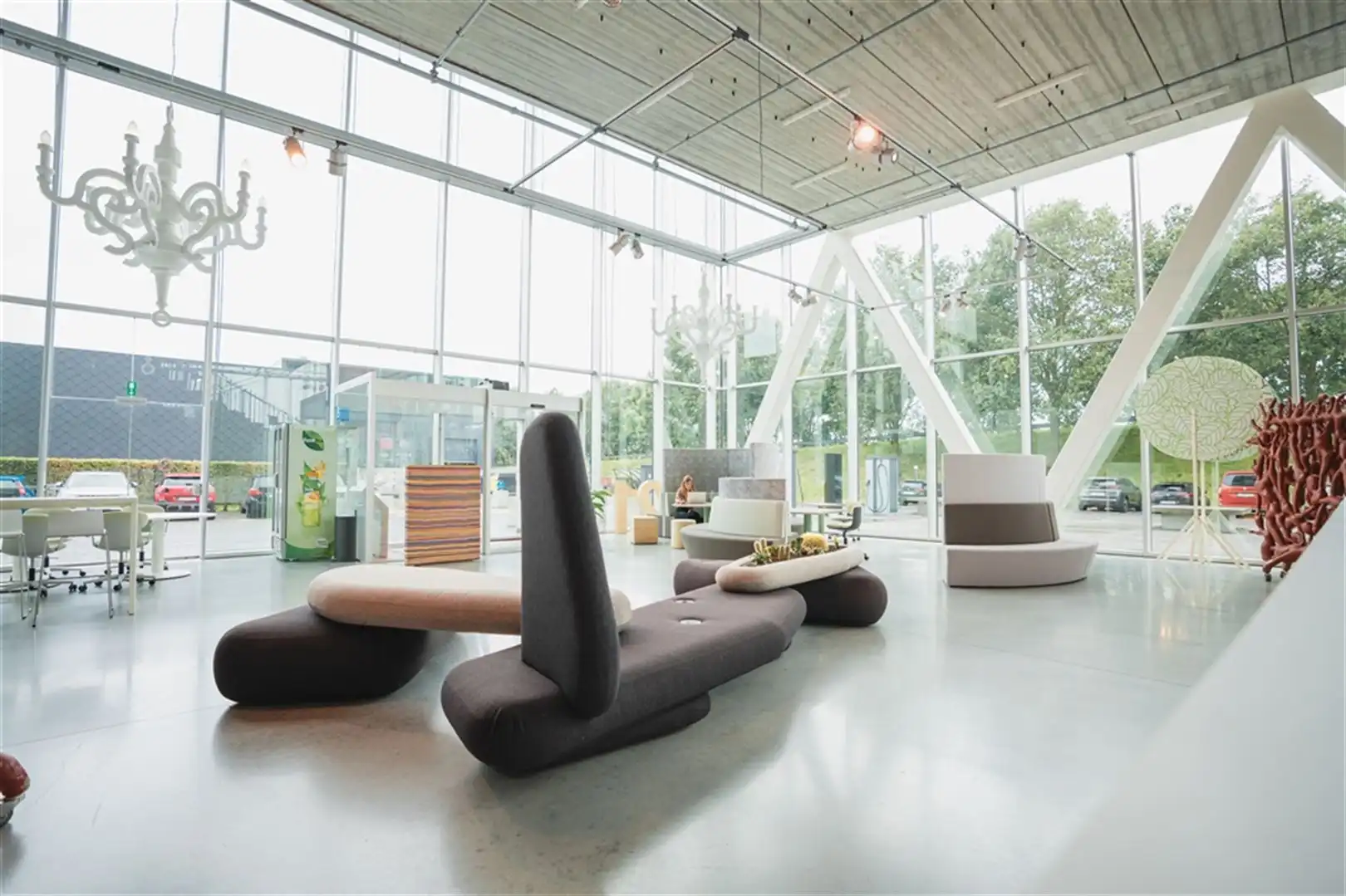 Kantoorgebouw foto 4