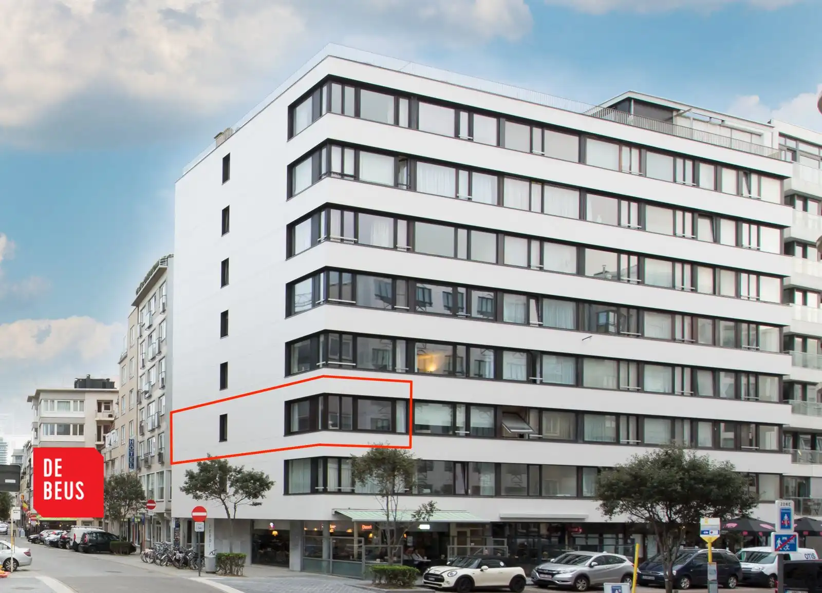 Prachtig hoekappartement met 3 slpk pal aan zee in verzorgde residentie foto {{pictureIndex}}