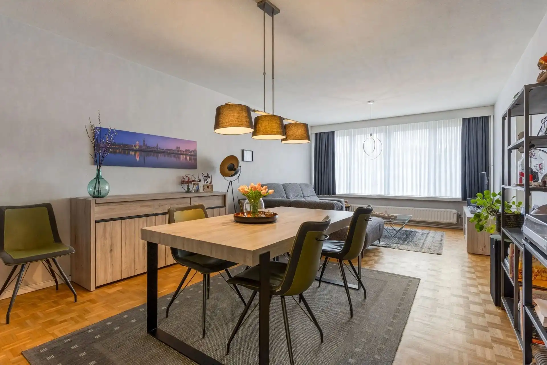 Instapklaar appartement van 91 m² op de tweede verdieping gunstig gelegen te Deurne. foto 4