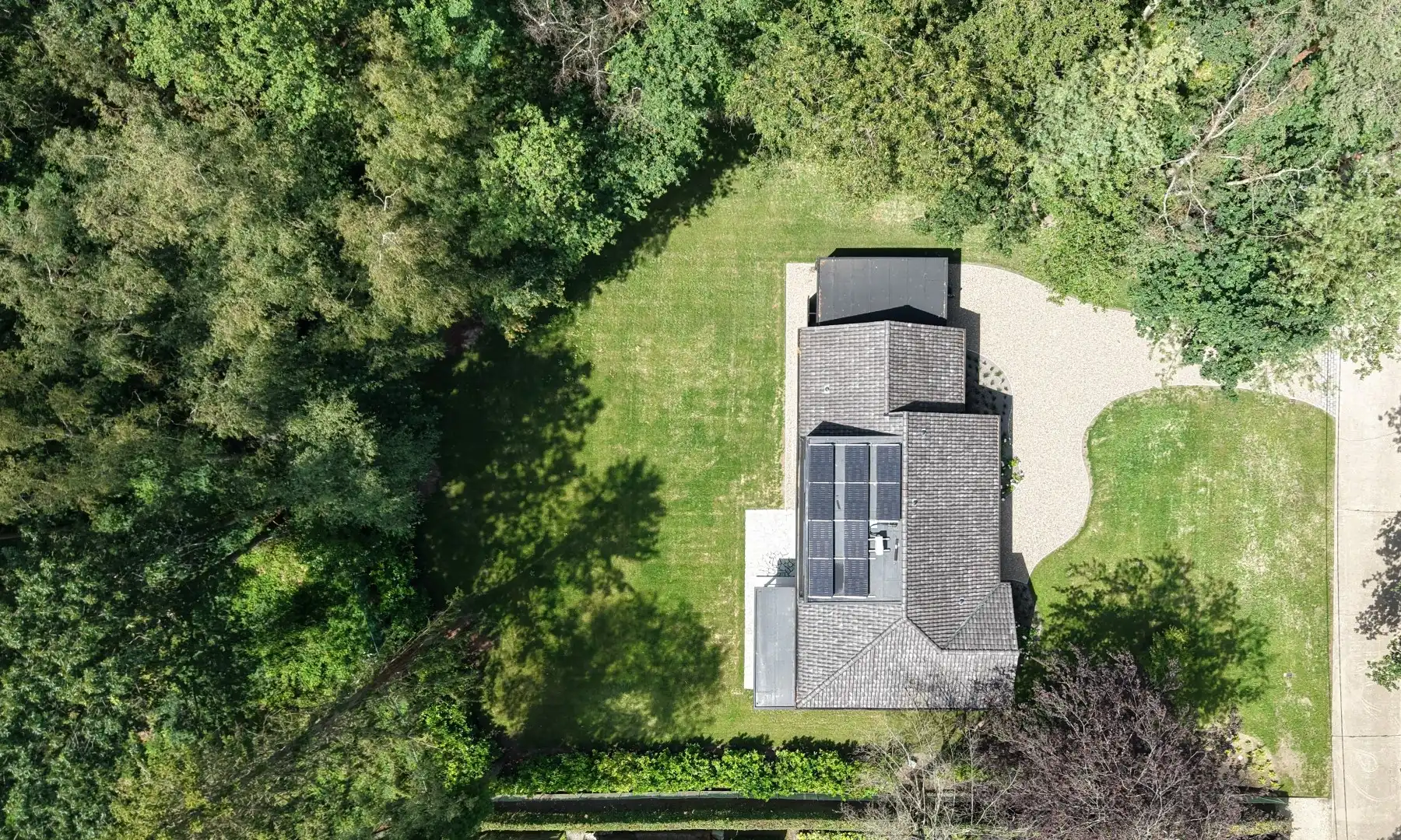 Rustig gelegen eniergiezuinige instapklare luxueuze villa op een West-perceel van 2.198 m² te Zoersel foto 21