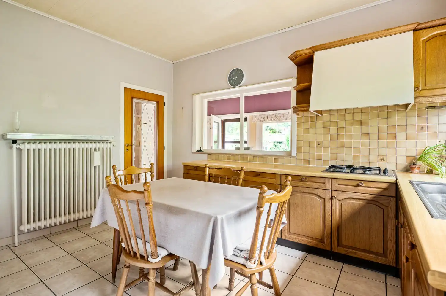 Vrijstaande laagbouwwoning met tal van mogelijkheden in Oelegem! foto 7