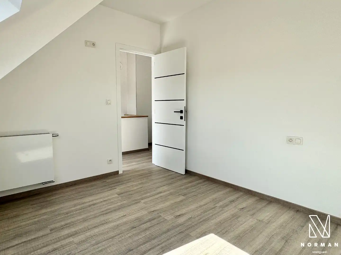 Grote woning met 4kamers, 2 badkamers,... foto 22
