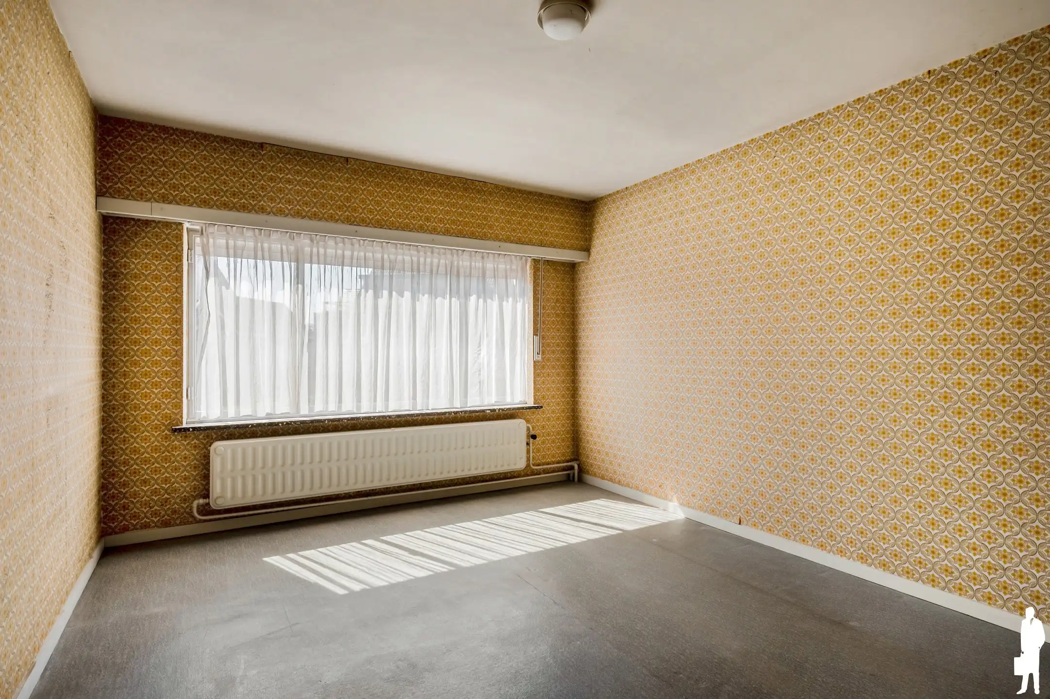 Verrassend ruime te renoveren gezinswoning met 4 slaapkamers, garage, tuin en grote zolder in centrum Essen foto 11