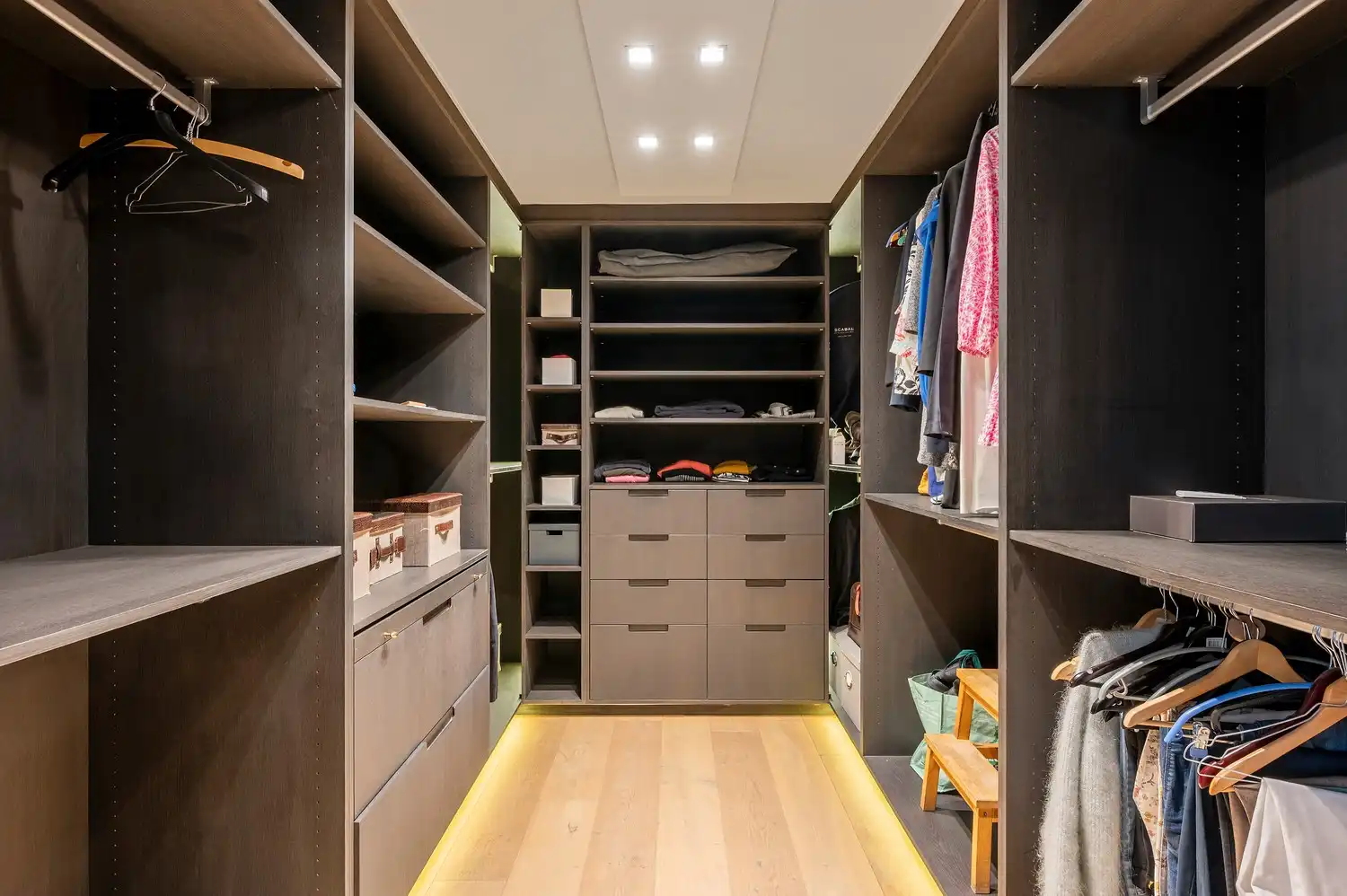 High-end penthouse met zeer ruim dakterras. foto 14