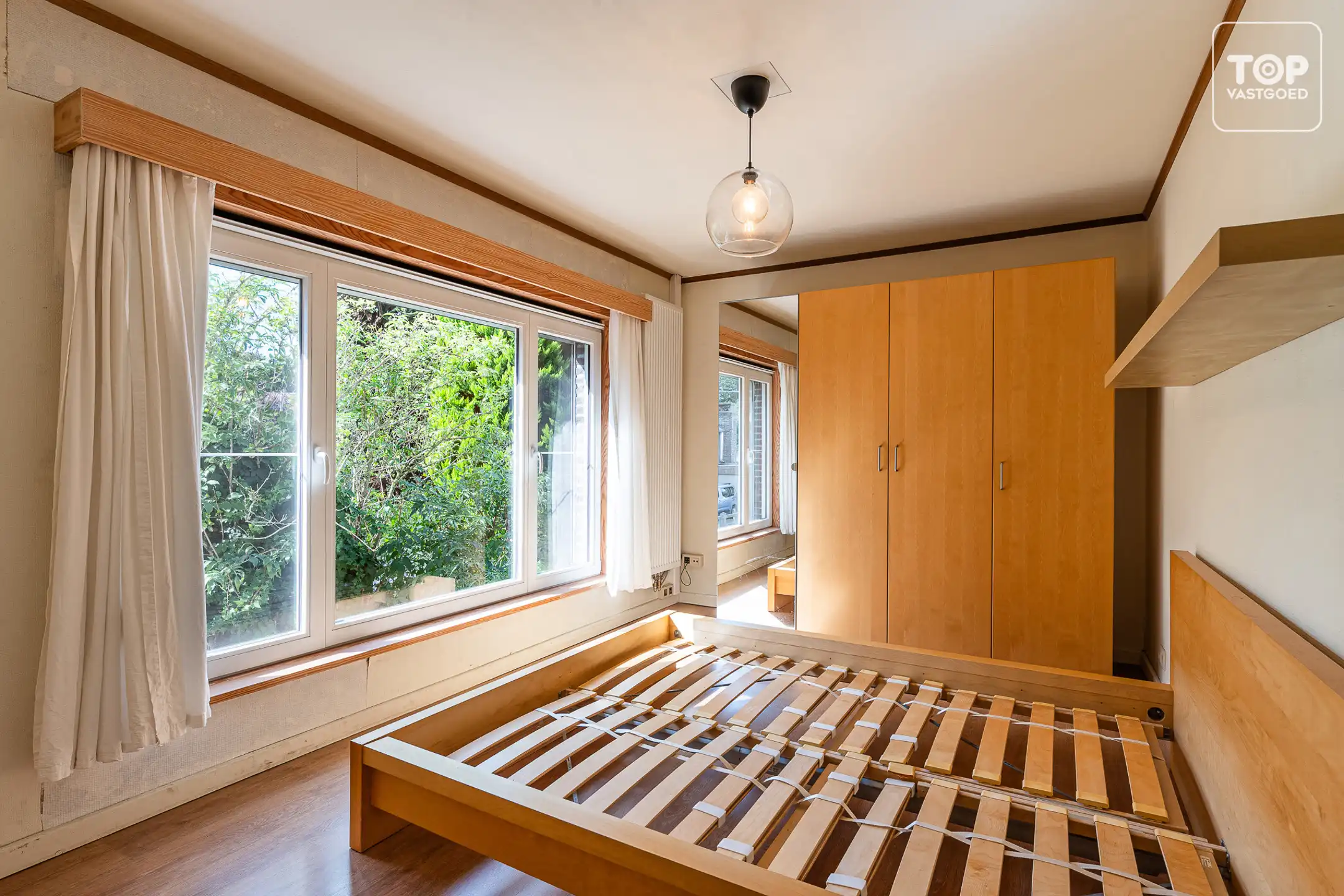 Appartement met twee slaapkamers, zonnige tuin en garage  foto 11