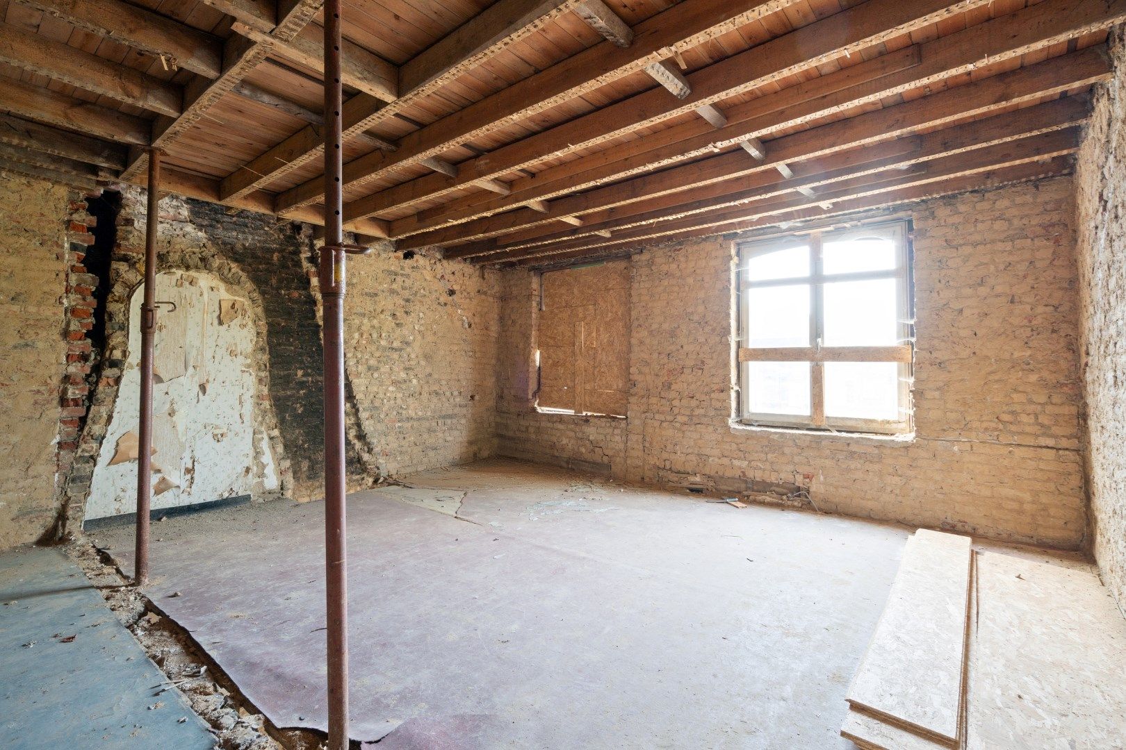 TE RENOVEREN WONING MET 1001 MOGELIJKHEDEN foto 10