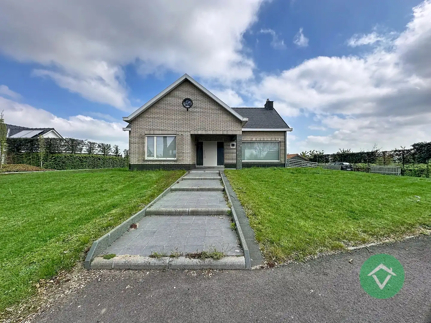 Statige bungalow op 1.811m² met landelijk zicht, drie slaapkamers en twee garages te Ichtegem foto 34