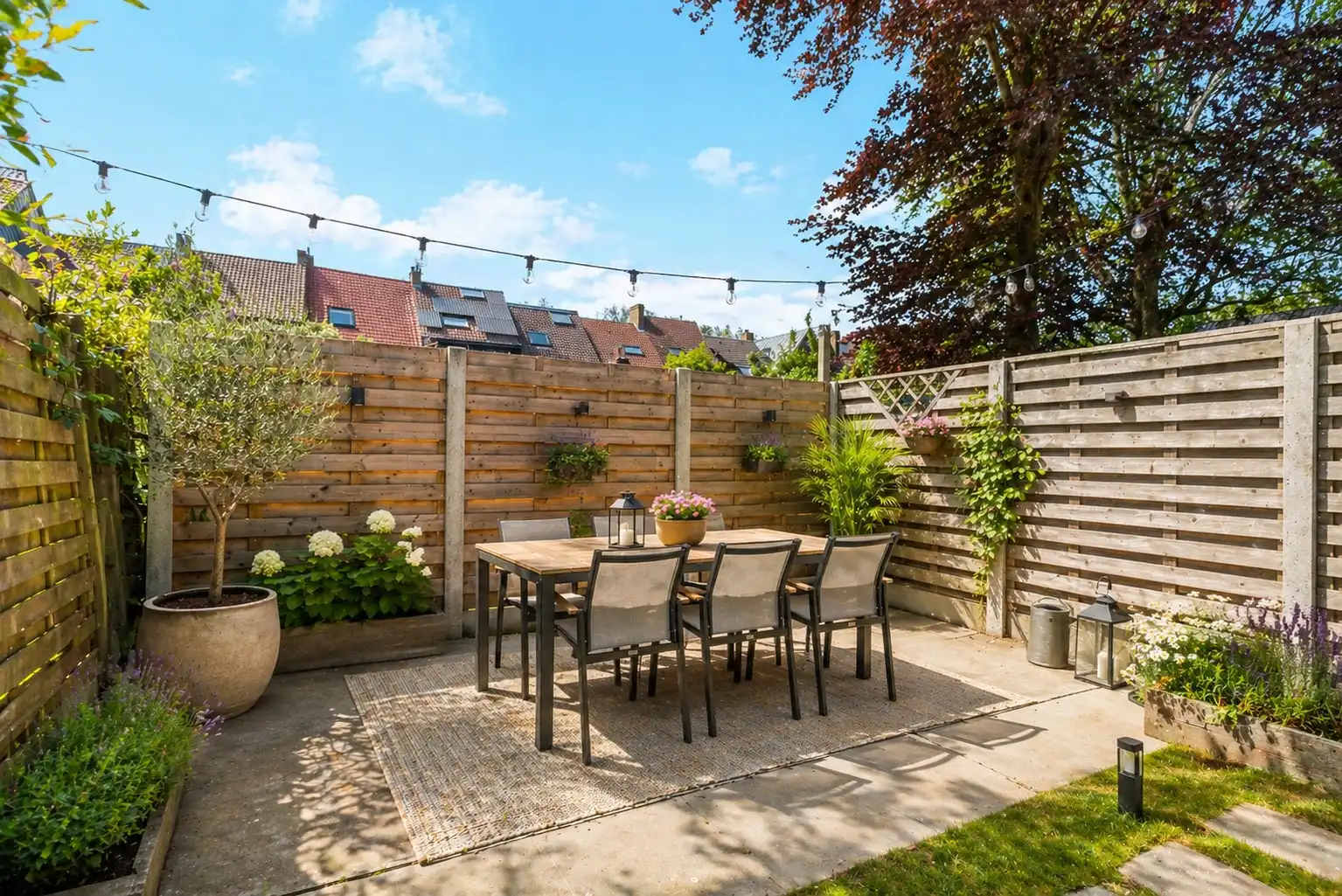 Instapklare gezinswoning met tuin en garage foto 23