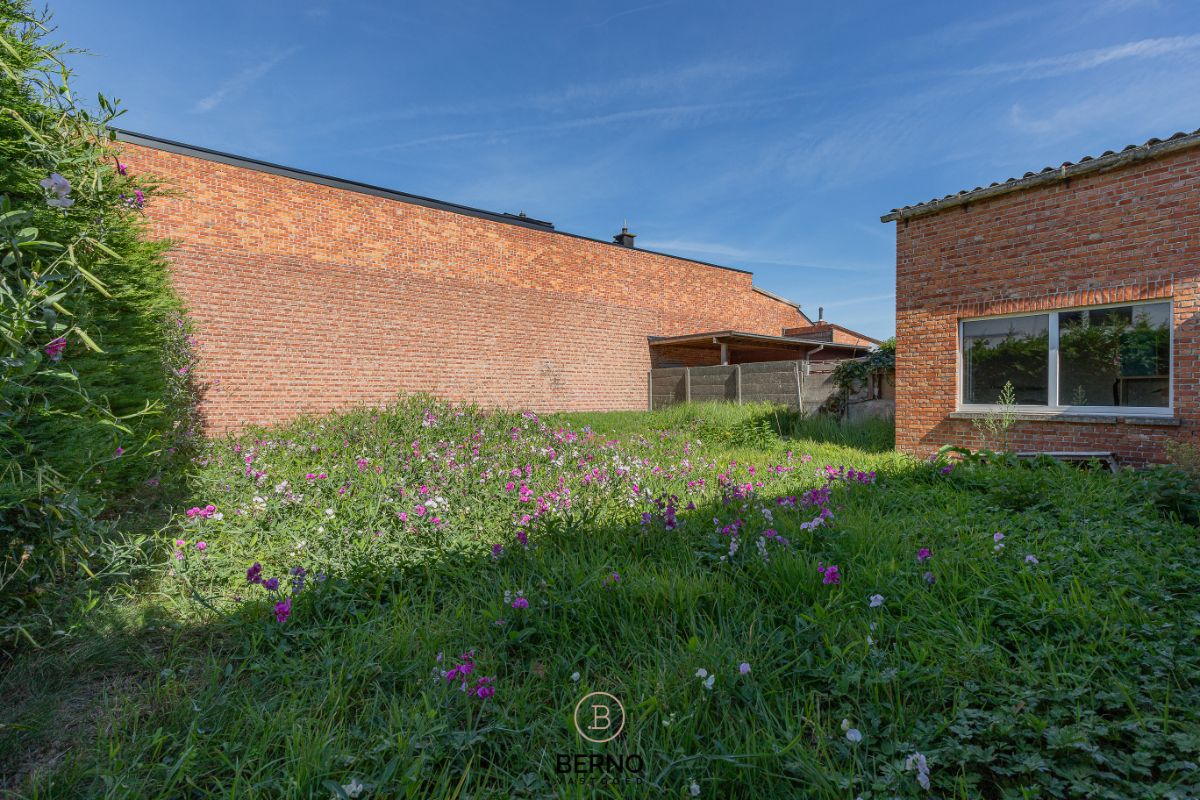 Renovatiewoning met tuin foto 12