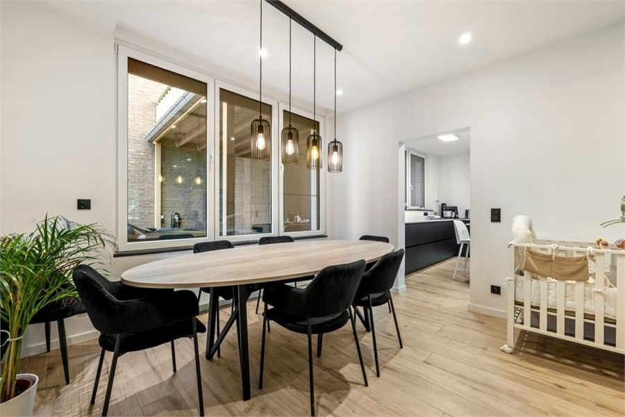 RUIME GERENOVEERDE WONING OP EEN ZEER GOEDE LOCATIE foto 10