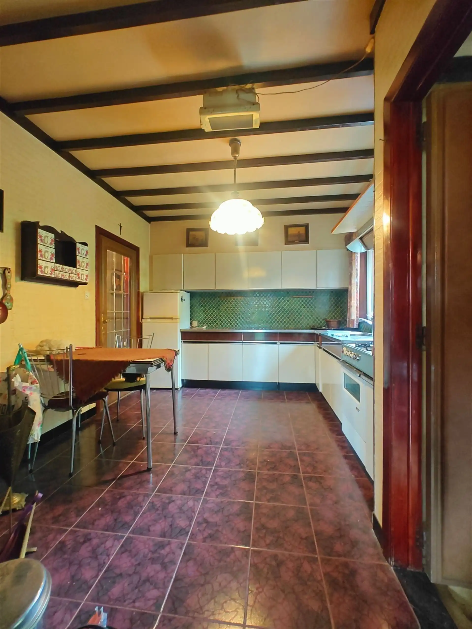 Te renoveren, vrijstaande woning in een gezellige woonwijk foto 4