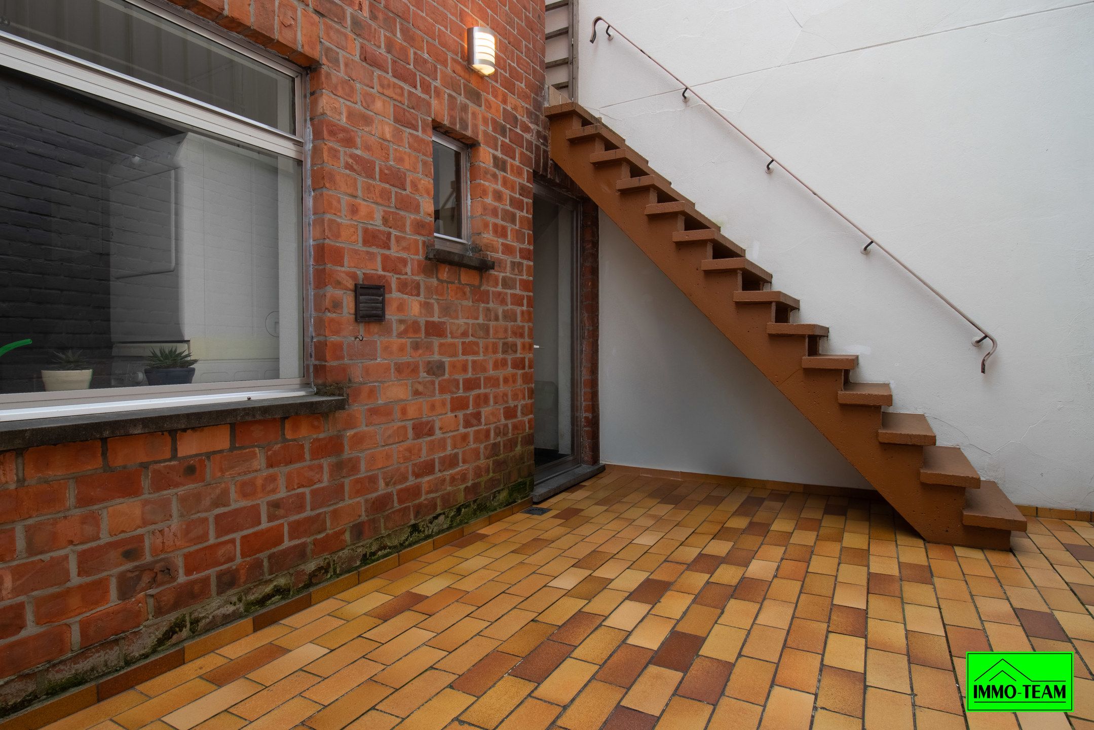 Ruime goed onderhouden gezinswoning met 4 slaapkamers foto 20