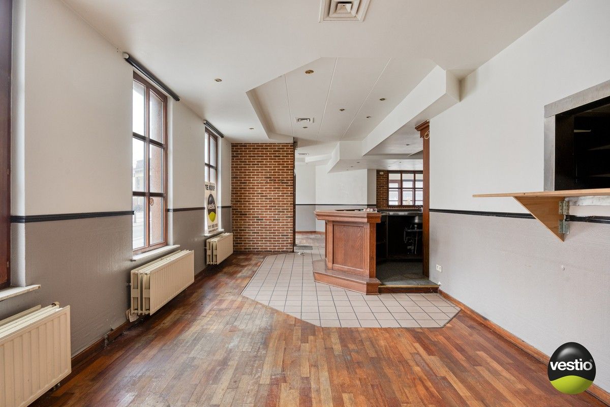 Handelspand met woonst / projectopportuniteit aan de Luikersteenweg. foto 9