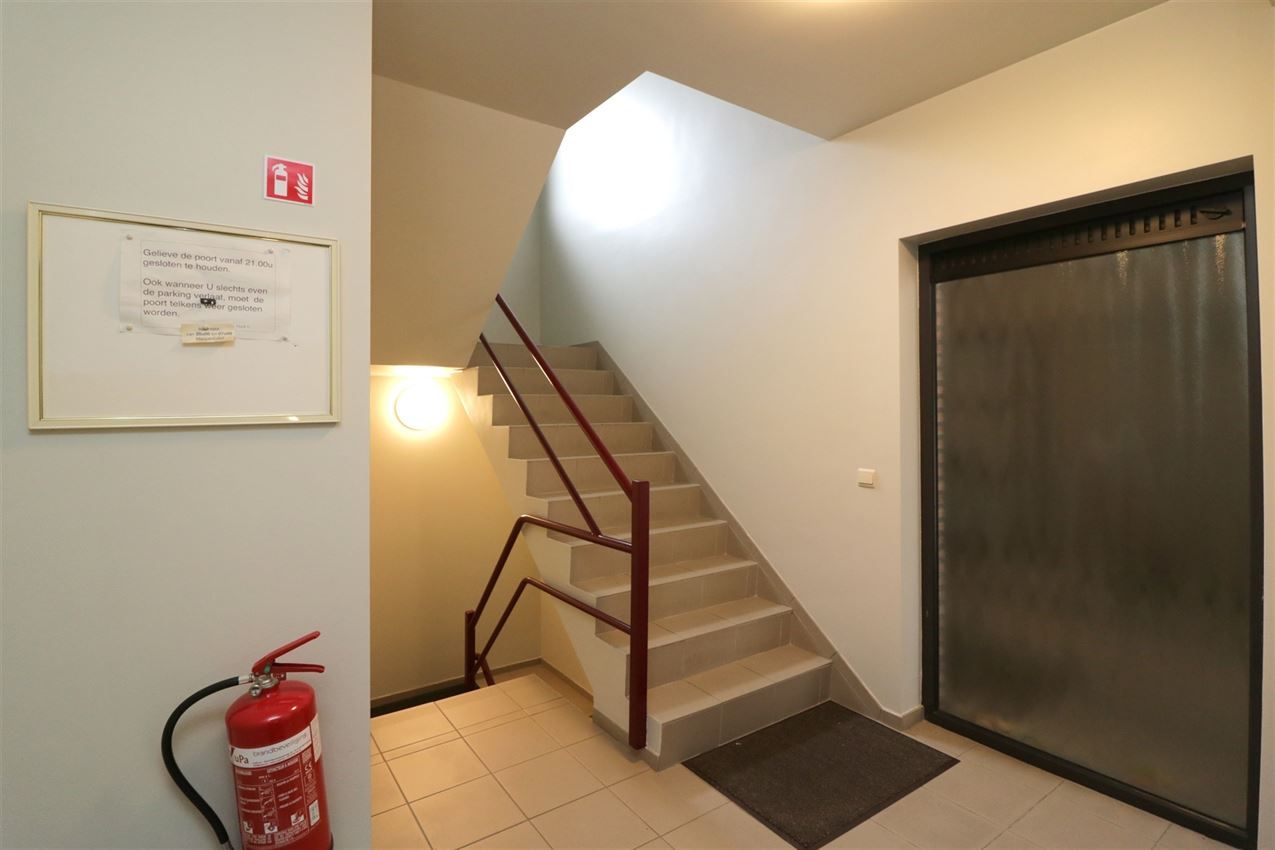 Appartement, twee slaapkamers, autostaanplaats in centrum foto 25