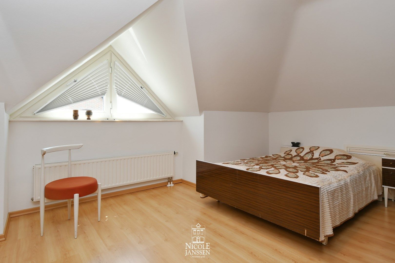 Stijlvolle villa met 4 slaapkamers, 2 badkamers en een prachtige tuin foto 28