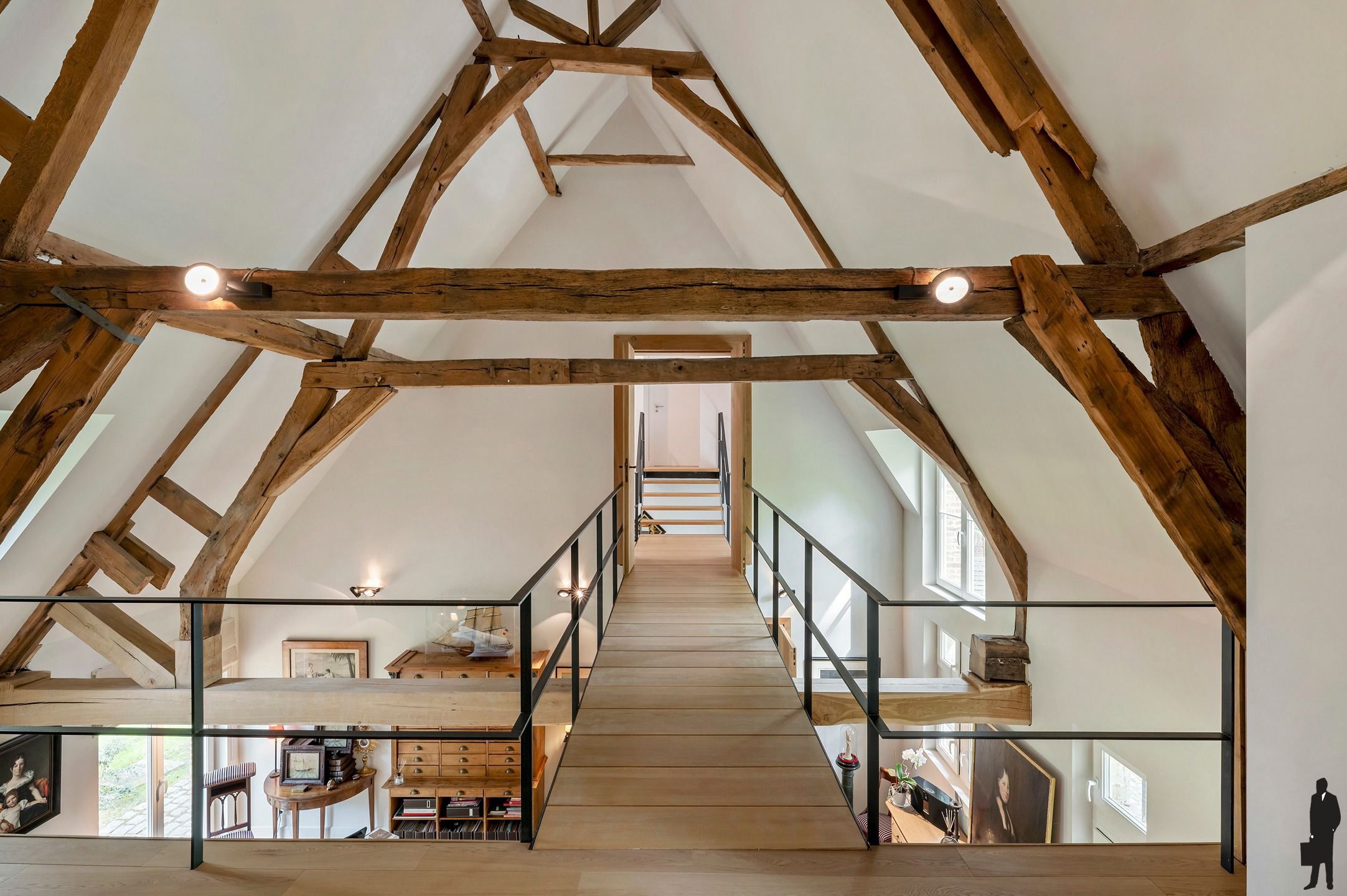 Uitzonderlijk kasteelhoeve in het park van Kasteel Wissekerke. foto 2